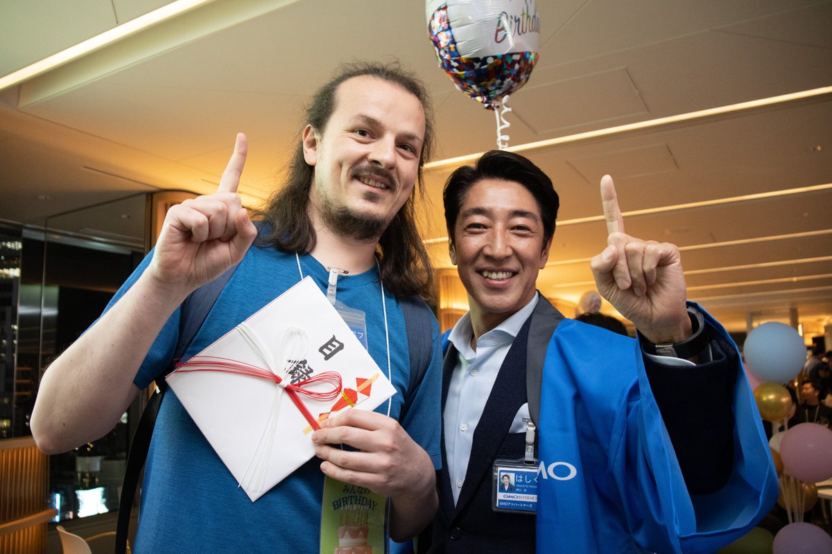 GMOGroup's tweet image. 先週のBarTimeは【みんなのBIRTHDAY🎂】

4.5月生まれのパートナーをお祝いしました🎉
恒例のプレゼント抽選も大盛り上がり🎁

お誕生日おめでとうございます！！

#BarTime #GMOYours
#ハッピーバースデー