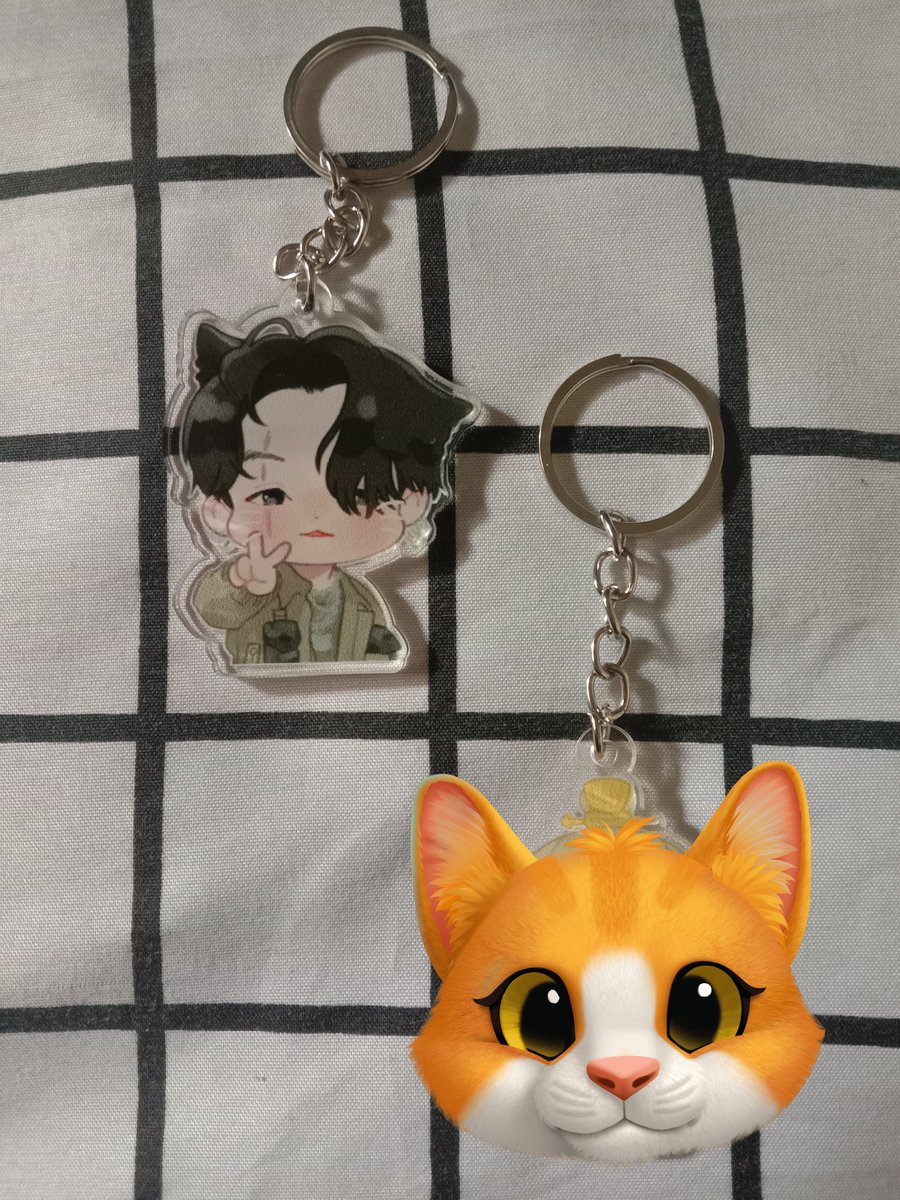 egggpuding_'s tweet photo. WTS
- PC HOLDER 1 SISI SUGA UK. 11X8 (WITH MINICHARM)
- KEYCHAIN 
- 💰PC HOLDER 65K
- 💰KEYCHAIN 20K
- DOM DEPOK

#WTs #pcholder #ganci #SUGA_AgustD_TOUR_in_Jakarta https://t.co/2Gavr7oRoG