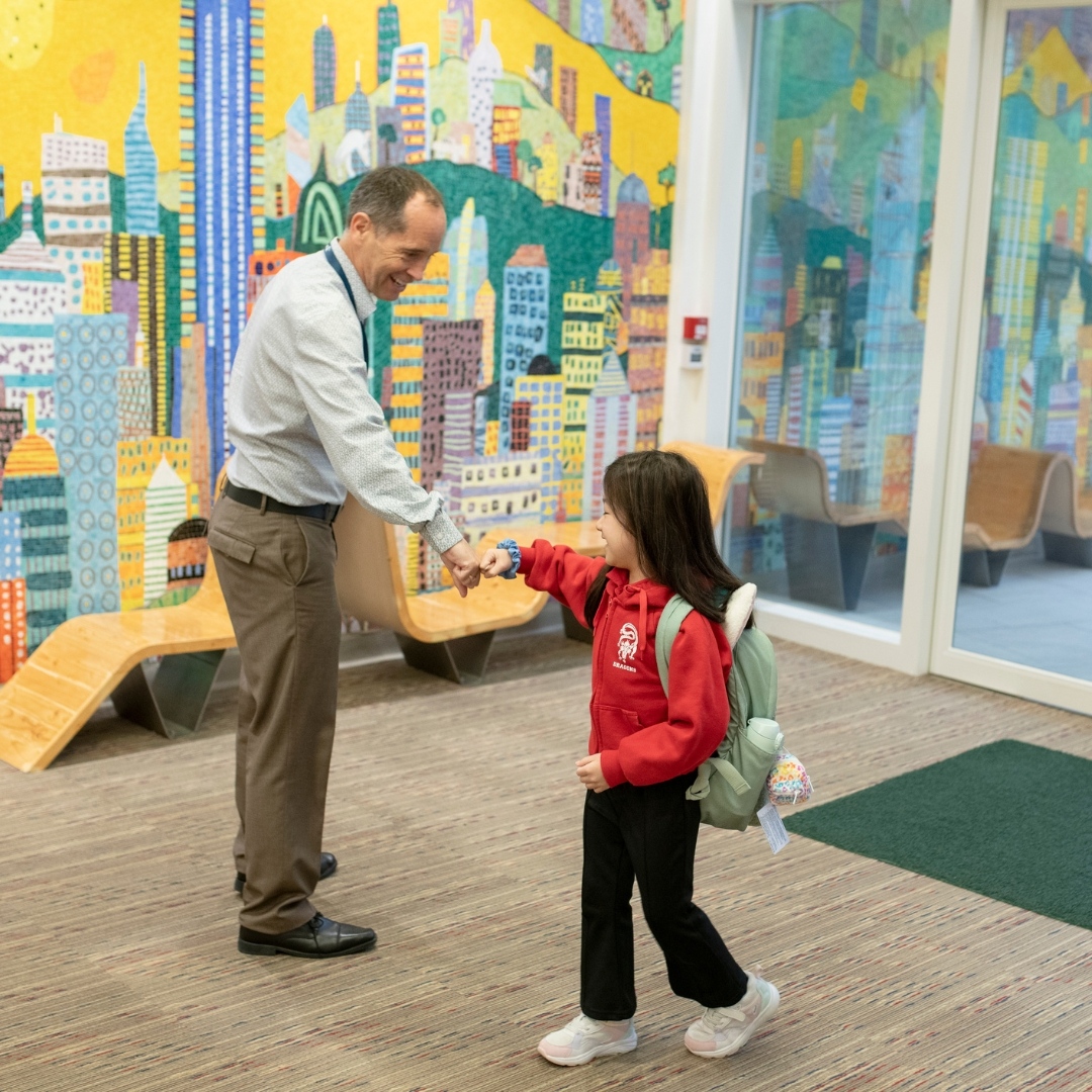 Hong Kong International School tweet media