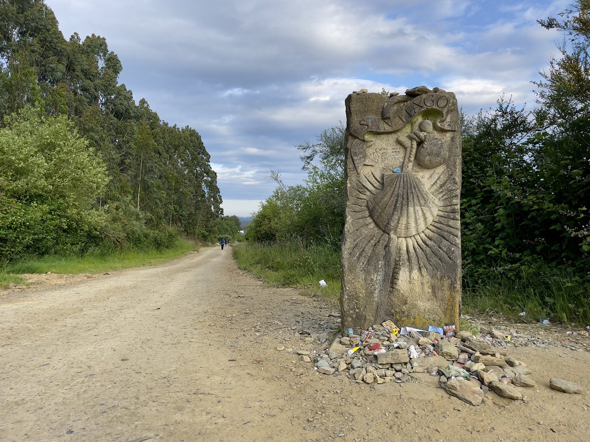 FlaglerFilms's tweet photo. Walking the Camino - Day 37, Final day,
O Pino to Santiago de Compostela 
18.3km/11.37 miles
#camino #caminodesantiago #caminofrances #santiagodecompostela #walks #walkingvideo #galicia #camino_xacobeo #buencamino #caminos #caminosantiago #visitspain  #camino2023 @camino_xacobeo https://t.co/DktW6hgqAK