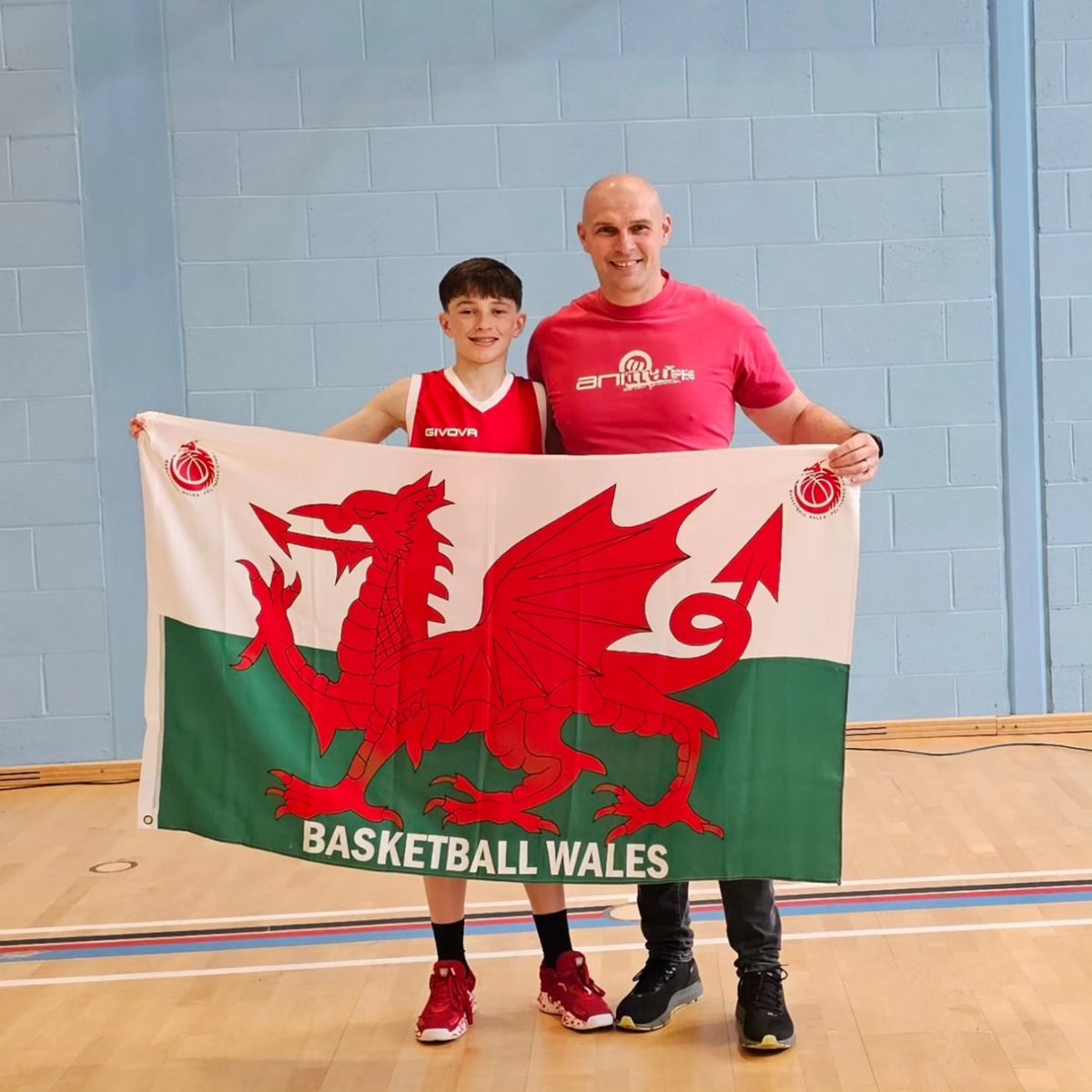 BigG1001's tweet photo. Congrats to the Welsh U15 Boys Basketball Team winning 3 games out of 4 🎉🏀🏴󠁧󠁢󠁷󠁬󠁳󠁿. Thanks for hosting @basketballscot Great coaching  by @AJWilburn_ 
History was made this weekend. @BasketballWales @CCHSBoysPE @ArchersBasket 
🏴󠁧󠁢󠁷󠁬󠁳󠁿🏴󠁧󠁢󠁳󠁣󠁴󠁿🏴󠁧󠁢󠁥󠁮󠁧󠁿 #Trinations
#soproud https://t.co/IG5NI1gQ8H