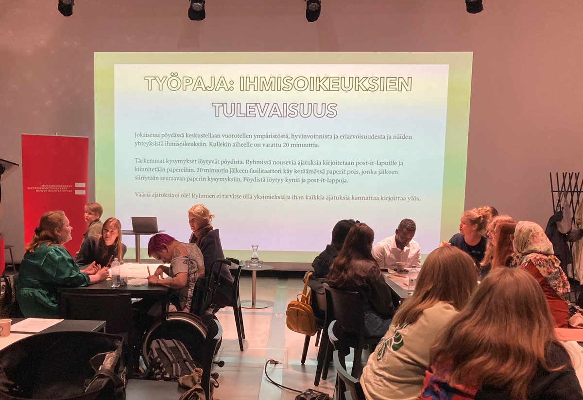 Kiinnostavaa ihmisoikeustyötä tarjolla! Meillä on nyt kaksi nuoremman asiantuntijan määräaikaista virkaa haettavana Nuorten asiantuntijoiden ohjelmaan. Ohjelman toinen kausi alkaa syksyllä. 

Lue lisää ja hae mukaan: ihmisoikeuskeskus.fi/uutiset/ihmiso…