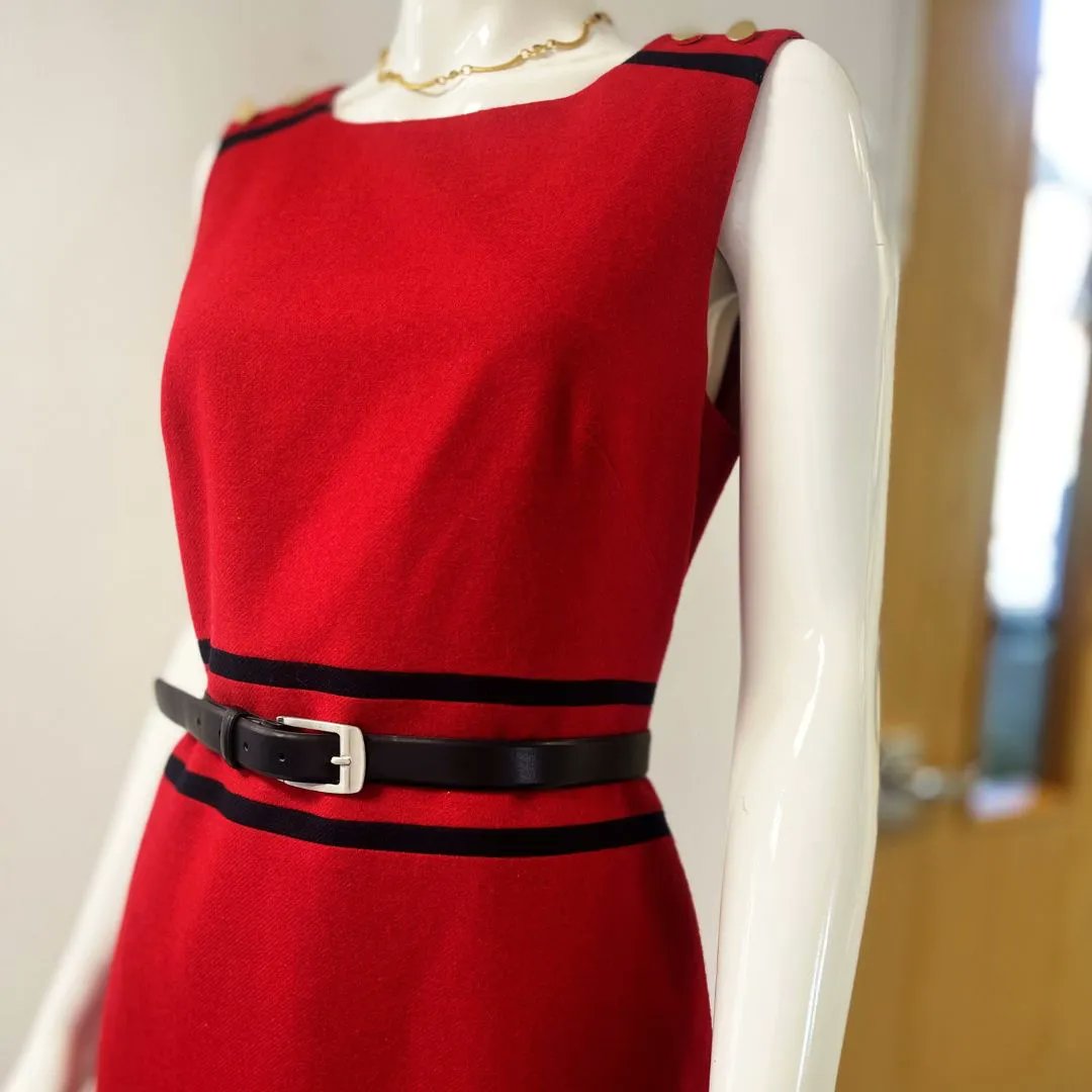 SmartWorksRDG's tweet photo. π OUTFIT OF THE WEEK π Red is such a strong colour. It's the colour of confidence so a great choice when it comes to an interview outfit. We love how the black belt works with the black detailing on the dress.
#ootd #smartworks #smartworkrdg #interviewdressing #backto https://t.co/6xP2Ltuy6r
