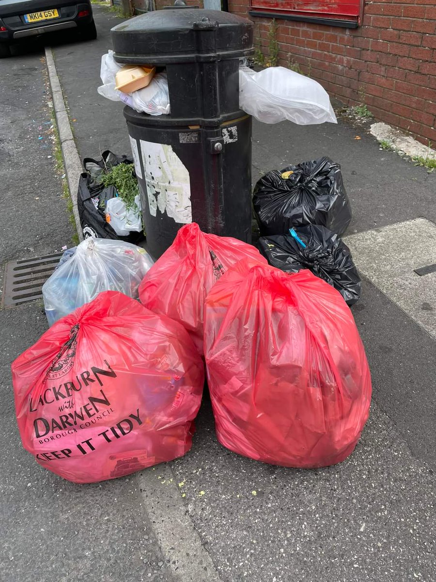 Another week, another 232 bags picked.

#volunteering 
#Kindness 
#mentalhealth 
#oceanplastics
#DRS 
#producerpays
#polluterpays
#biodiversity 
#ClimateCantWait