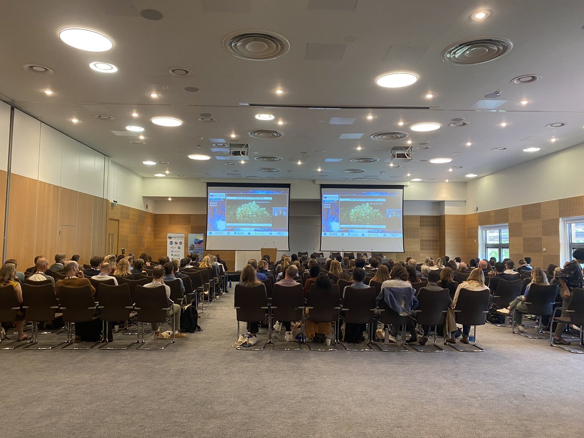 Our opening keynote- Prof André Freiwald gives a quick overview of all #isdsc8 sessions, from #taxonomy to #policy and #conservation