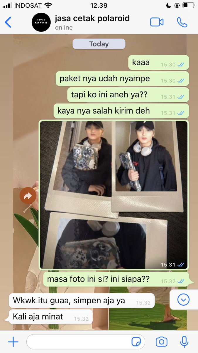 secieel's tweet photo. ; jasa cetak foto polaroid

-lee haechan au https://t.co/9YflQiCunE