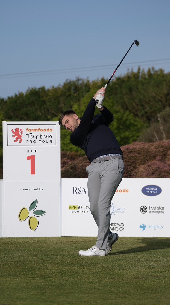 tartanprotour's tweet photo. Euan Brown gets the Portlethen Classic presented by @EntierLtd off and running 🏃‍♂️ 

#OfficialFeederTour https://t.co/pHJmtJpoYG