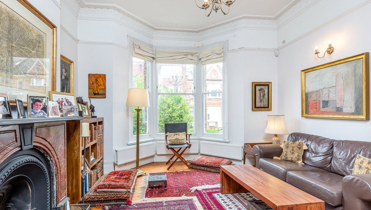 Substantial family home near Wandsworth Common to rent £6,750pcm. Endlesham Road, SW12

5/6 Beds | 2,755 Sq. Ft | Enormous Reception Space | 42’ Garden | 2 Studies or 1 Study + Sixth Bedroom - Ideal For WFH Families | 3 Bathrooms | Available From August

bit.ly/45zlGcs