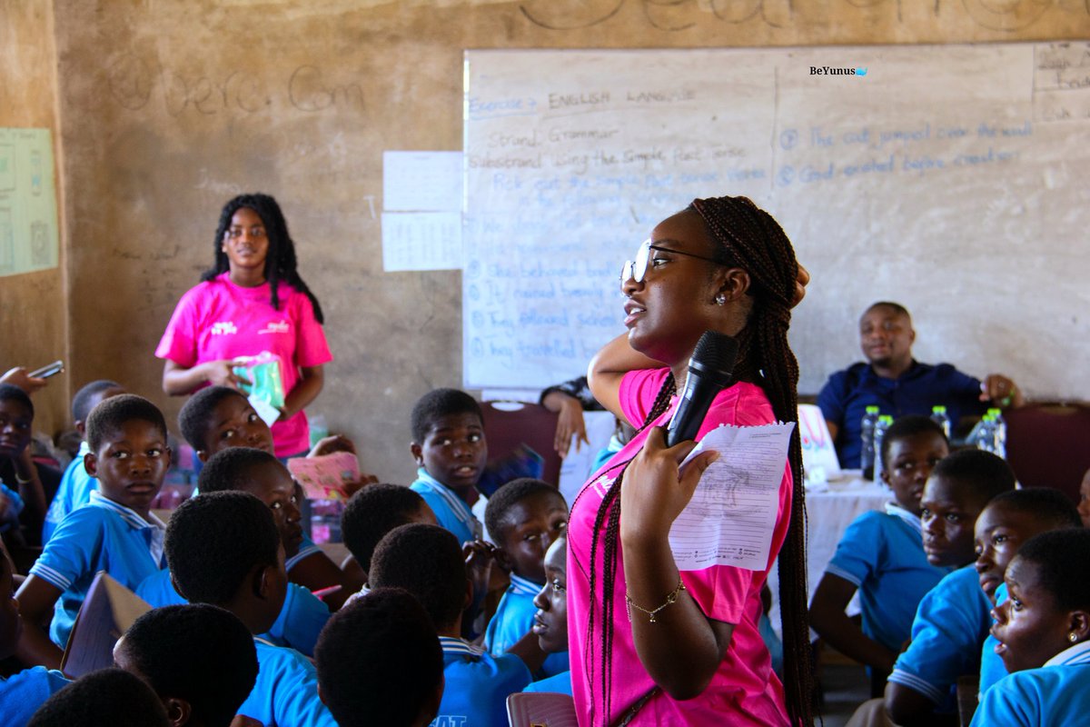 YunusahEssandoh's tweet photo. Excited to engage with young girls @ McCarthy Basic School, Awoshie. @GyabsFoundation took them through issues on their menstrual health and hygiene issues.#flora #propa #menstrualhygeine #menstrualday #gyabsfoundation #Period #BeAmazing #M2H2 #mymenstrualhealthmatters #MHDay https://t.co/rVzNaKaLt1