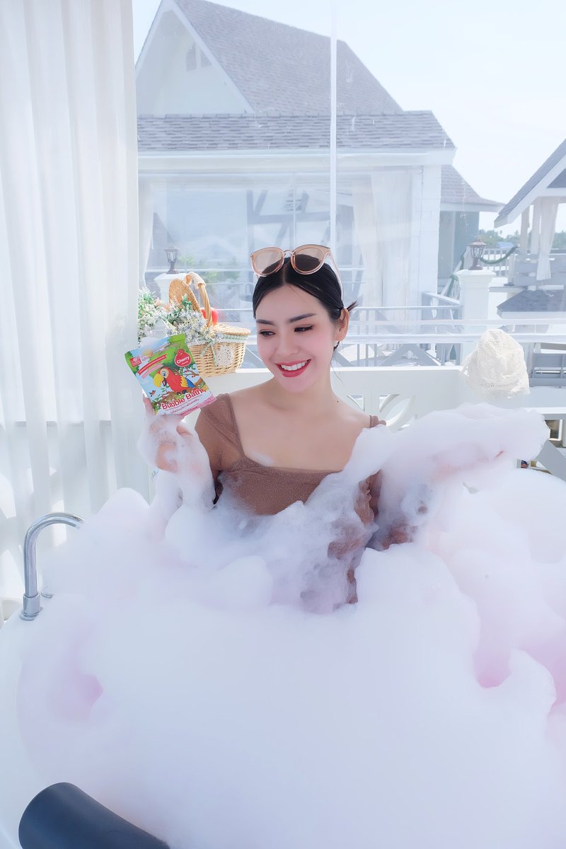 Saboo_TH's tweet photo. 💕ใครที่ชื่นชอบกลิ่นหอมสดชื่นของผลไม้ตระกูลเบอร์รี่ กลิ่นหอมสดชื่น หวานซ่อนเปรี้ยว
ขอแนะนำ Bubble bath powder Cherry สนุกและอารมณ์ดี หอมสดชื่นสุดๆ 

🎉โปรโมชั่นเด็ด‼️ซื้อ 3 ซองวันนี้ ในราคาเพียง 199 บาท (จากปกติ ซอ��ละ 89 บาท) + ส่งฟรี‼️เลยค่ะ

 Line คลิก https://t.co/fRatm4dLjy https://t.co/DBylcFUqHv