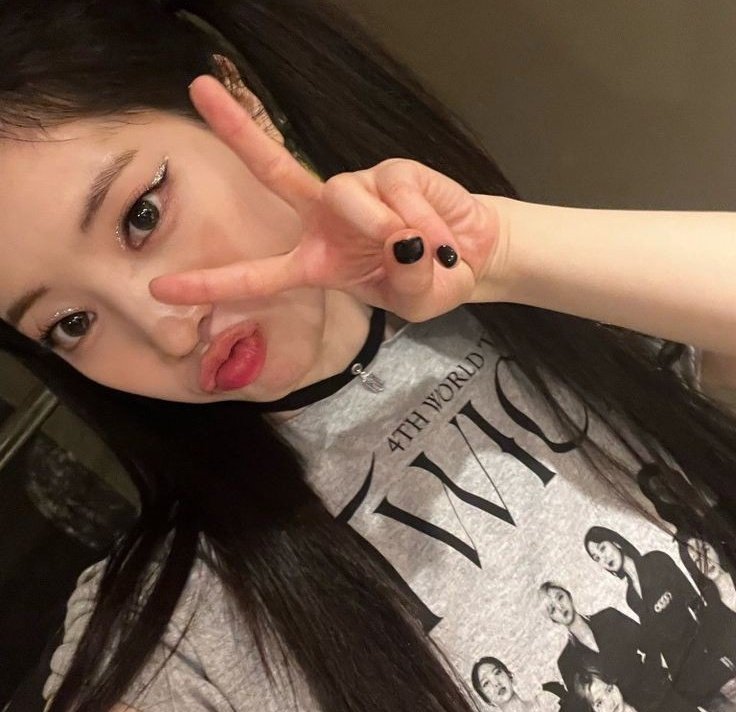stargirl_emily's tweet photo. 🎀 [ Day 27 ˙ᵕ˙  !  ] ᰔ *·

Hii, I'm emily and I'm looking for interactive moots :) 

✧ not new to #kpoptwt nd #stantwt !!
✧ she/her, '05liner
looking for interactive Once, dive, blink, tokki, midzy, Nswer, fearnot moots but any fandom will do!

♡/ ↻ are highly appreciated! https://t.co/pYBdcKDgcy
