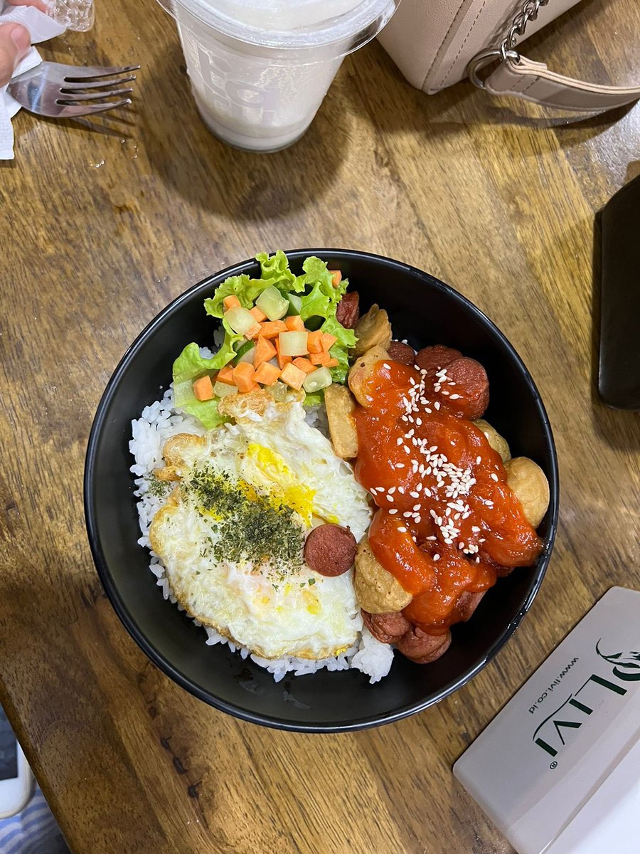 Noviknn_'s tweet photo. @FOODFESS2 https://t.co/dM3j5EjiLL