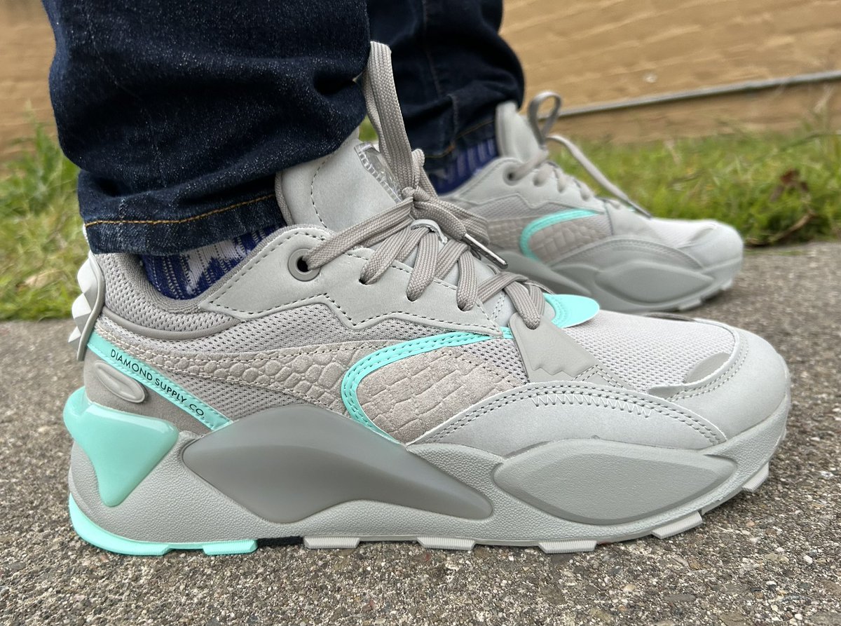 SoleMuchSole's tweet photo. #sneakerhead #sneakers #sneaker #sneakerpics #sneakerheads #sneakernews #kotd #sneakerfreaker #sneakerfiles #sneakerfreak #sneakerholics #yoursneakersaredope #sneakerwatch #solecollector #shoes #sneakerhead #ナイキダンク #ナイキ #hskicks #nike #jordans #diamond #puma https://t.co/o7NRERMSpy