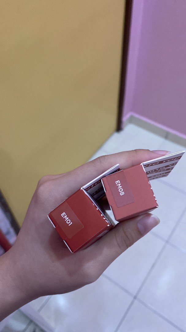 hxfizr's tweet photo. Okay la kan.. harga mampu milik je ni. Boleh beli banyak2 kaler, wife gilir2 pakai. Tp kalau nk lagi murah, korg pkai voucher code ni k - THEC40D10 😘 https://t.co/d4zJJHhw8A

#thecoloristmalaysia #shopeerayasales @thecoloristmalaysia https://t.co/E5NYzOdlaX