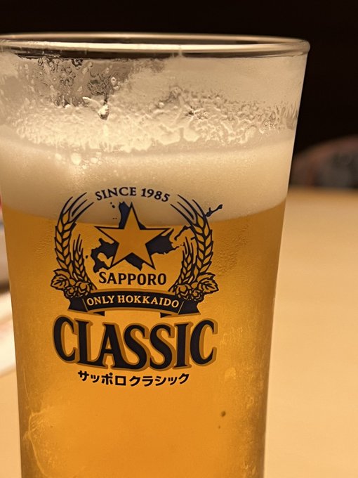 撮る前に我慢できずに一口飲んだ人 https://t.co/7YALTzxCXl