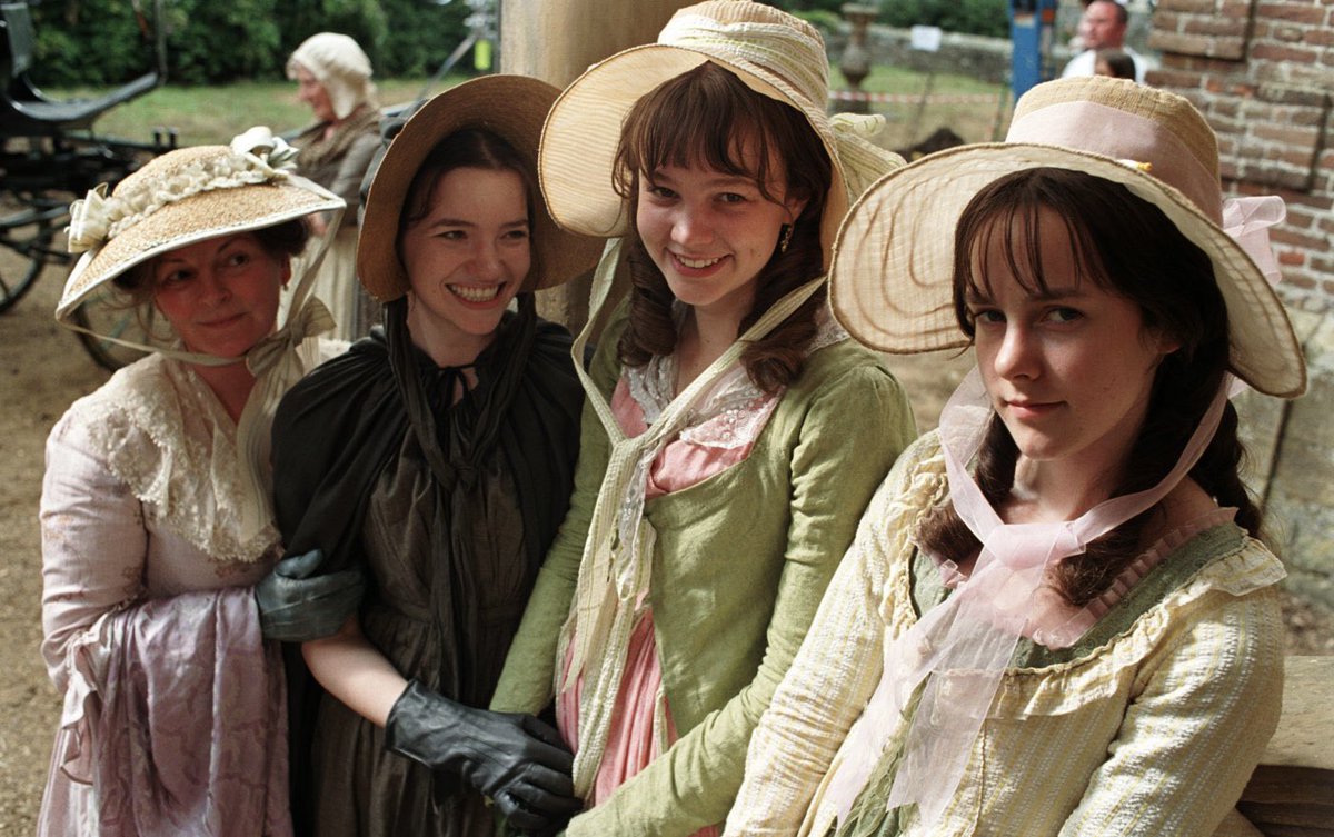 #Throwback #CareyMulligan behind the scenes 📸 on #PrideandPrejudice2005 set 🎬🎞️ circa 2004!