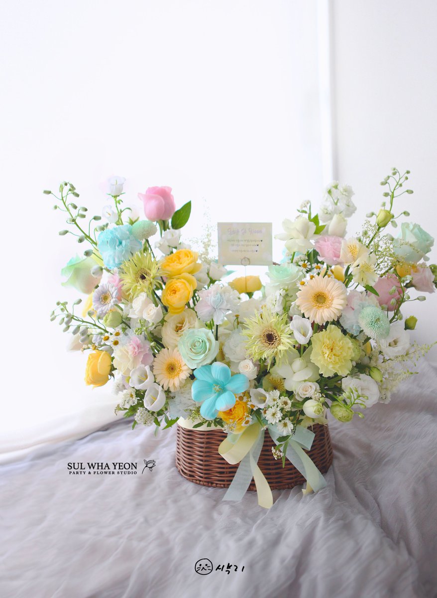 wingha529's tweet photo. [ᰔᩚ] 230529 HAPPY JIHOON DAY

지훈이의 생일을 맞아 케이크와 꽃, 간식, 선물을 준비했습니다. 

맛있게 먹고 오늘 행복 가득한 하루가 되길

지훈아 생일 축하해ᰔᩚ
박지훈 사랑해ෆ⃛

#PARKJIHOON #박지훈
#지훈이의_스물다섯번째_오월 https://t.co/YIqkRVGbHI
