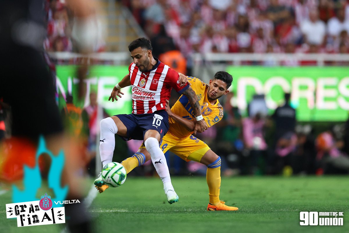 CarlosReynosoKC's tweet photo. Un torneo les tomó para ser tercer lugar y finalista de la Liga MX.  

Chivas está en el camino correcto y con la gente correcta al mando. Y un equipo como este es justo lo que se necesita en el fútbol mexicano.

Felicidades a Chivas y a su afición. Dignídad. Grandeza. 🫡 https://t.co/mjiadSZo3V