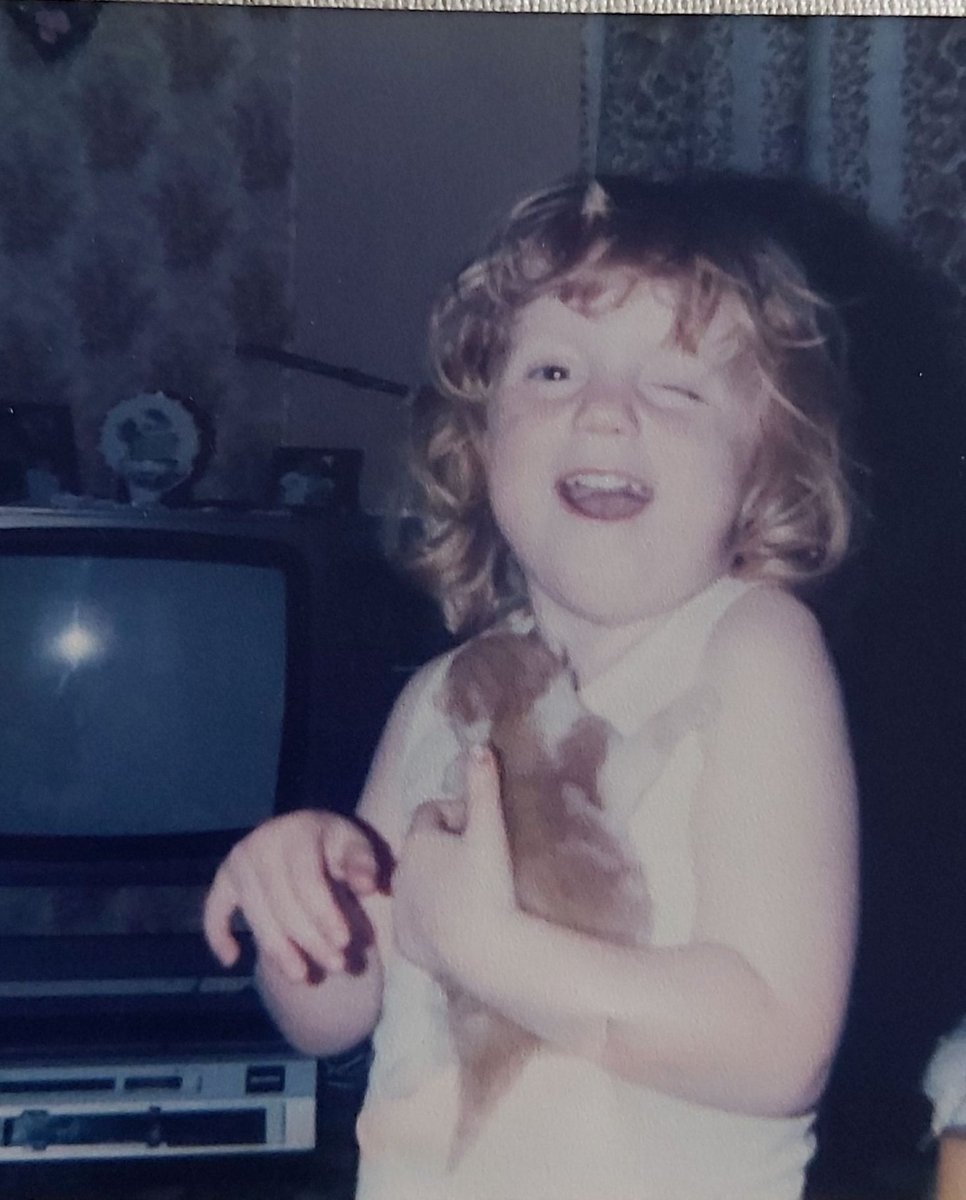 FlindersEmma's tweet photo. #MyPurposeInLifeIs to look cute, being doing it since I was little. https://t.co/8xQXBr2Du7