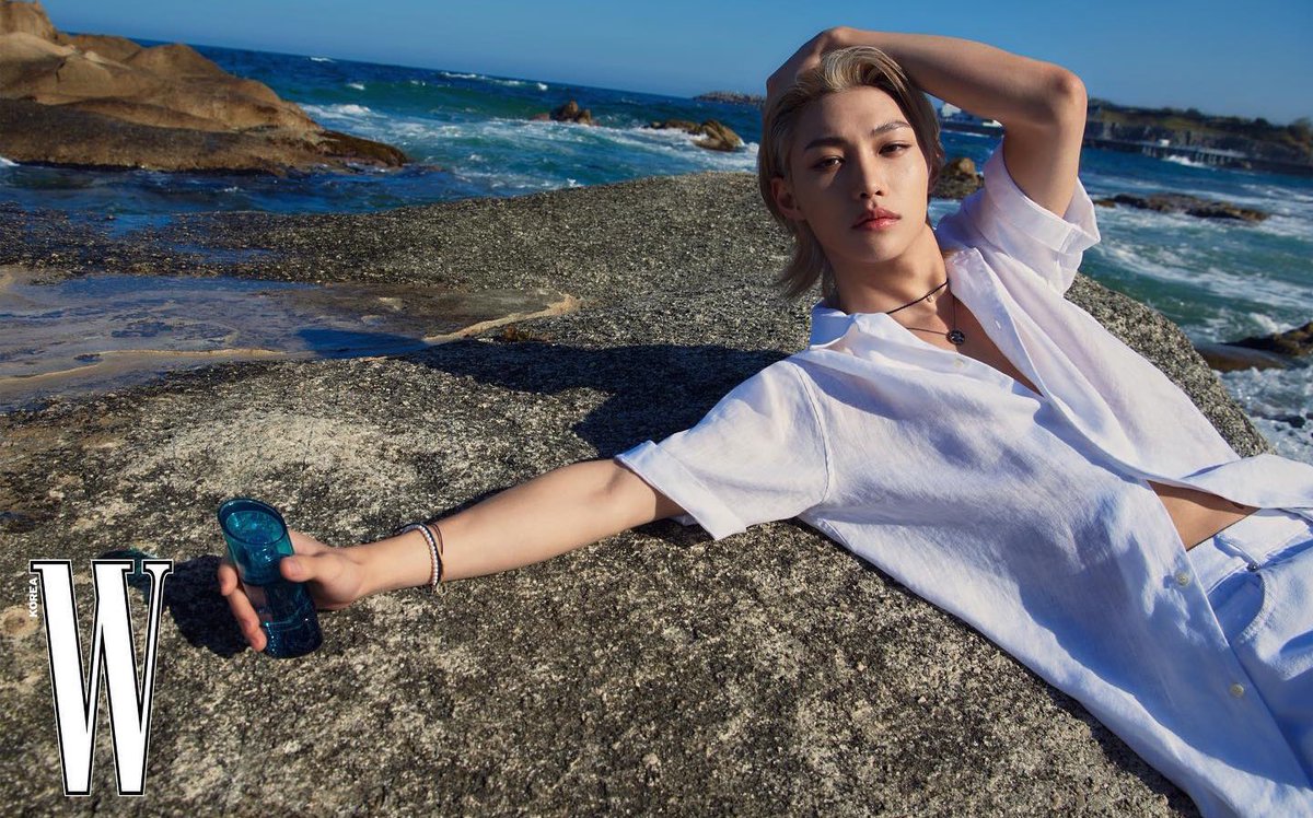 StrayKidsBrasil's tweet photo. 「 #FOTOS • 29.05.23 」 
Novas imagens de Felix para W Korea: W BEAUTY! 🤍

↝ https://t.co/d0C5la3CKx

@Stray_Kids #StrayKids #스트레이키즈 https://t.co/Im1KxB1c7I