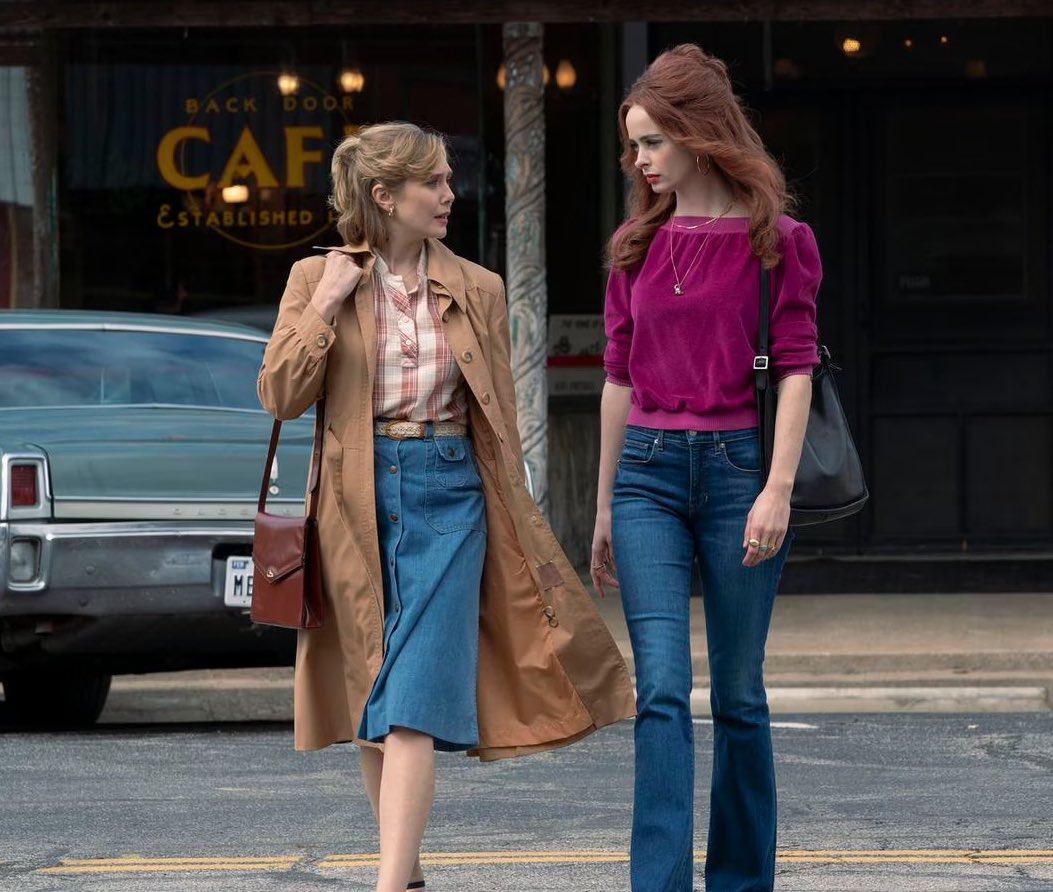 ismaguilarn's tweet photo. Elizabeth Olsen en Love and Death fue majestuosa. De las mejores actrices de su generación, estoy ansioso de verla en otros papeles y géneros fuera de marvel. 

El personaje de Sherry bien construido, hizo lo que los verdaderos amigos hacen, apoyarla incondicionalmente. 

9/10 https://t.co/koaarpaPP3