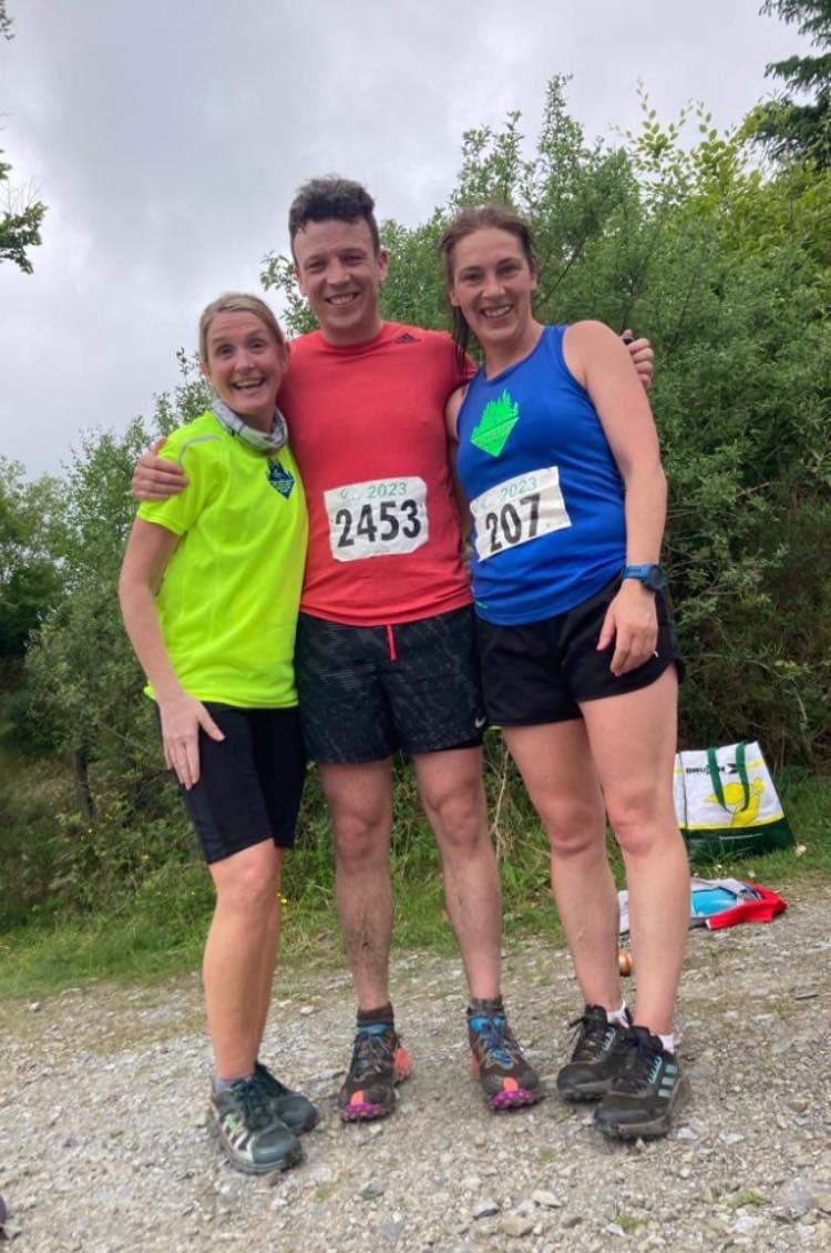 MtHillaryAC's tweet photo. Our mountain regulars were spotted out yesterday at the #IMRA race in The Paps Mountains.
Lovely day for it. โ๏ธโฐ๏ธ
Well done Caroline, Sam and Tricia๐๐
#IMRAMunster
#TrailRunningLife https://t.co/JY1AJoAIld