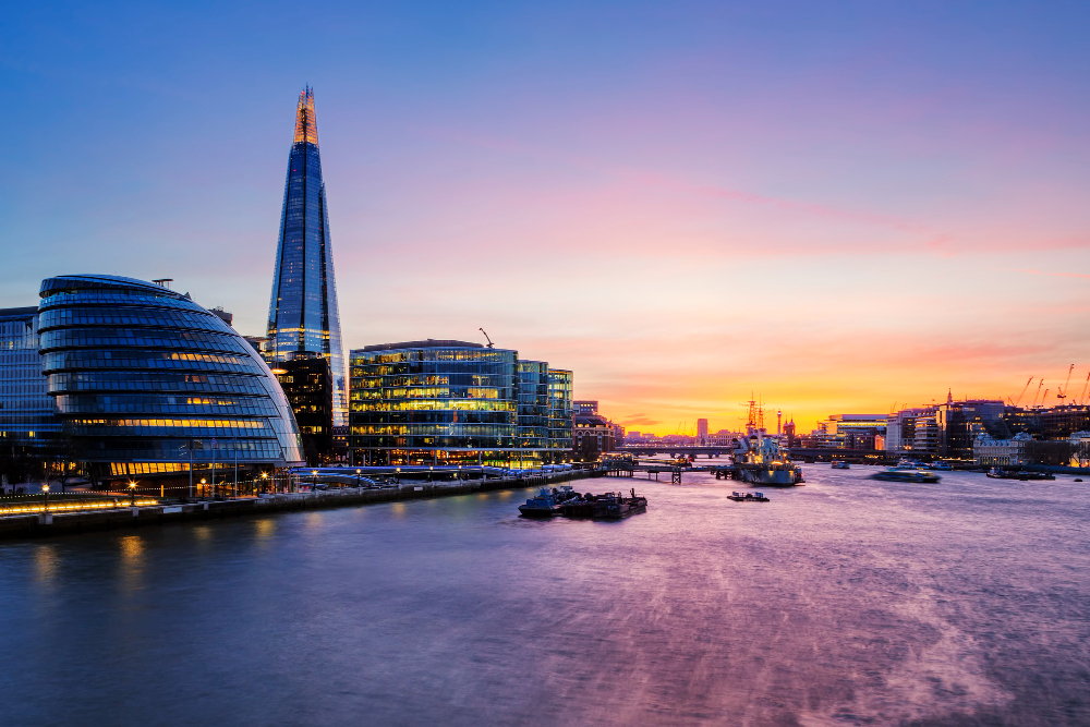 baxtershipping's tweet image. Moving to the UK after Brexit

The UK is still one of the most popular places to move, whether you’re looking for a new job, want to learn more about the culture, or just want a better quality of life. 

Read on: baxtershipping.com/moving-to-the-…

#baxtershipping #movingtouk #uk #moving
