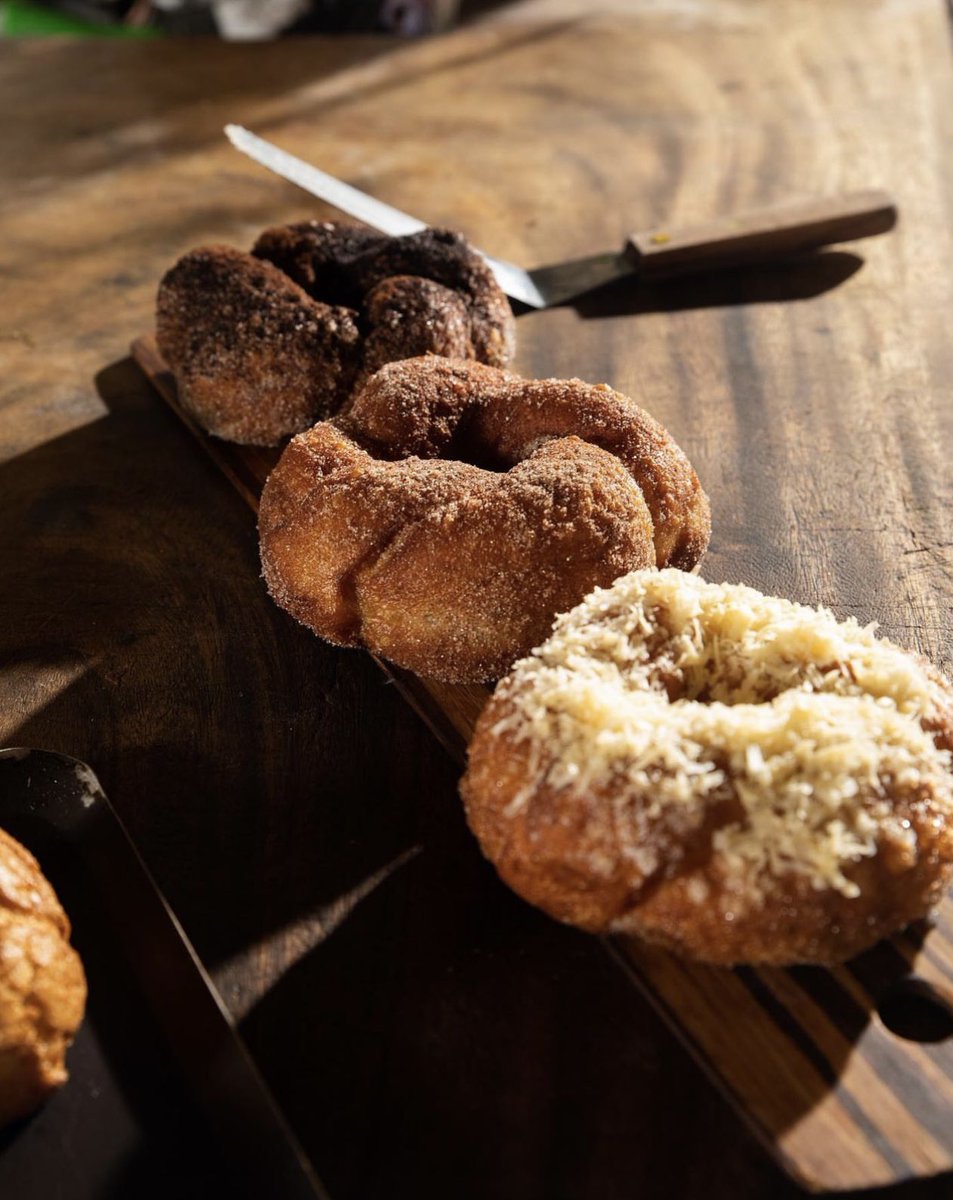 Panaderya Toyo is reopening this Wednesday, May 31 at 11:00 AM!!! 🥳🤩😱 &amp; yes, most of our classic menu items will be available and we'll be adding so much more! More to announce in the coming days! 💥 Excited to see you all again at @thealleyatkarrivin 🌸 
Photo by Geric Cruz