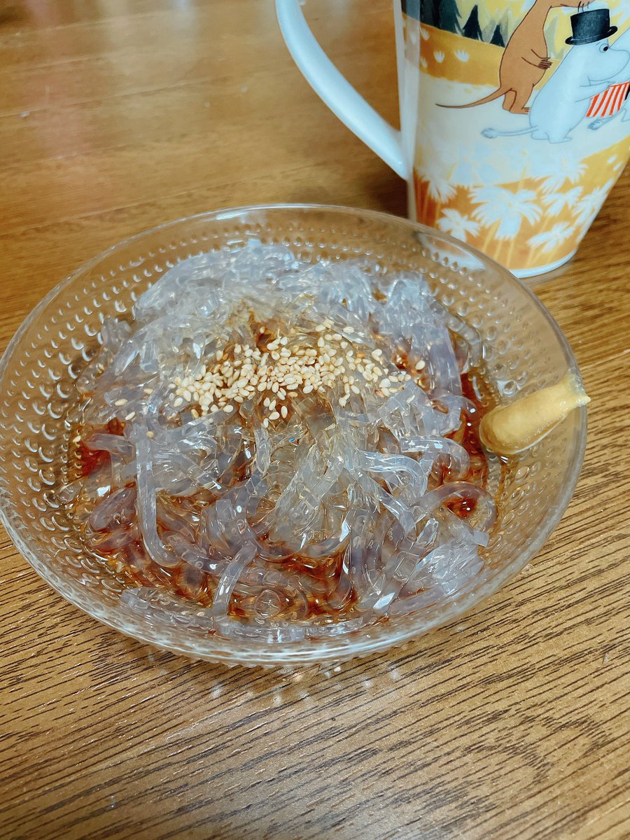 雨模様の月曜日
連勤後のお休み
おやつに
今年初の心太

初モノで
今週も頑張らねば⛄️