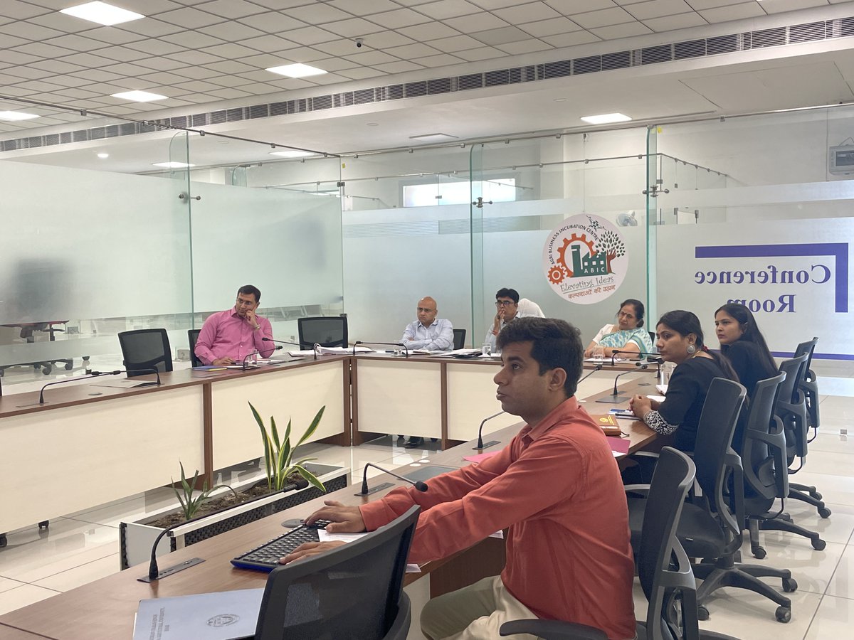AbicHisar's tweet photo. ABIC during it's PMRC (Project Monitoring Review Committee) Meeting

#abic #abicccshau #ccshau #nabard #incubator #incubationcentre #monitoring #innovation https://t.co/8hrEXZhwCA