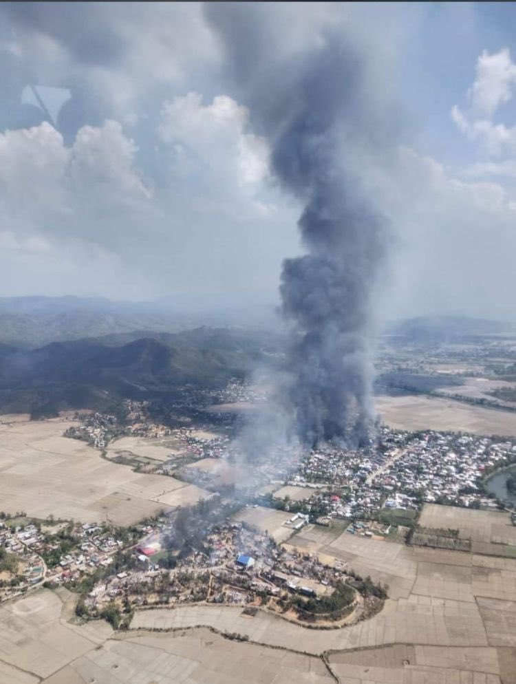 meiteiheritage's tweet photo. This visuals will haunt us in generations to come. Govt has failed to take timely measures and save precious lives. Save Manipur 🙏🏻🙏🏻
#ManipurRiots #SaveManipur #OneMeitei @CNN @UN @ndtv https://t.co/XmMk3JVGgv