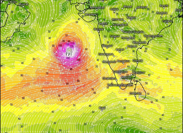 Onset vortex off Kerala coast might move northwards into central Arabian sea by next week Thursday & intensify into a #cyclone

As per forecasts no threat to #India's coast and it might track towards Oman

This cyclone will considerably strengthen cross equatorial #monsoon flow