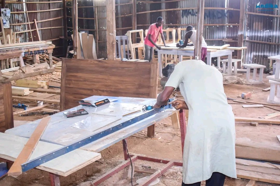 Dyna_Co's tweet photo. #Abatwup Consistancy and hardwork pay off keep fighting against both #Poverty and #unmployment https://t.co/KzupW4iIjM