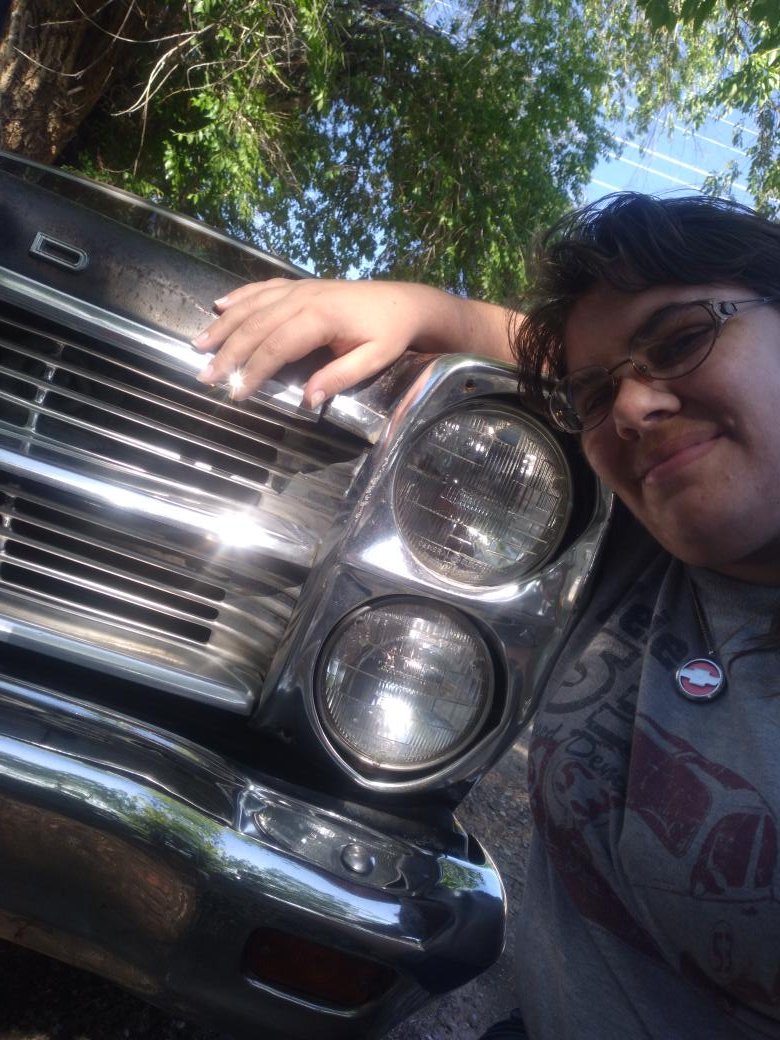 SkippyShadowCar's tweet photo. Me and my pet human partner ♥ 
She is my mon ami @bunchacars https://t.co/uY8opHV5As