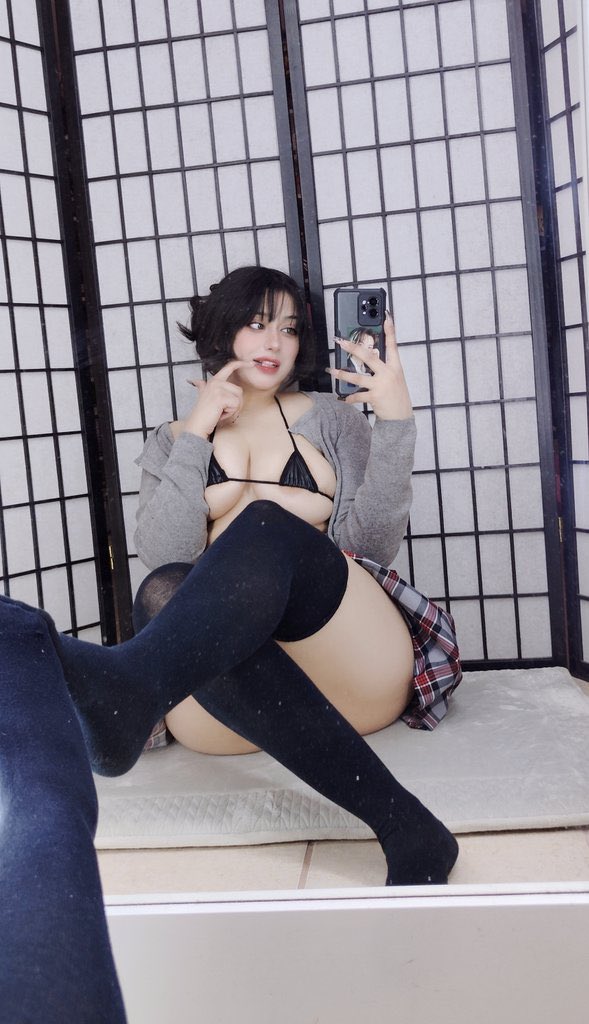 CutestGirlsofTw's tweet photo. The perfect combination of #sexy and #cute girl!
She has her profile here on Twitter and IG, she is @Izumicos3 https://t.co/p8BgQmfEnt