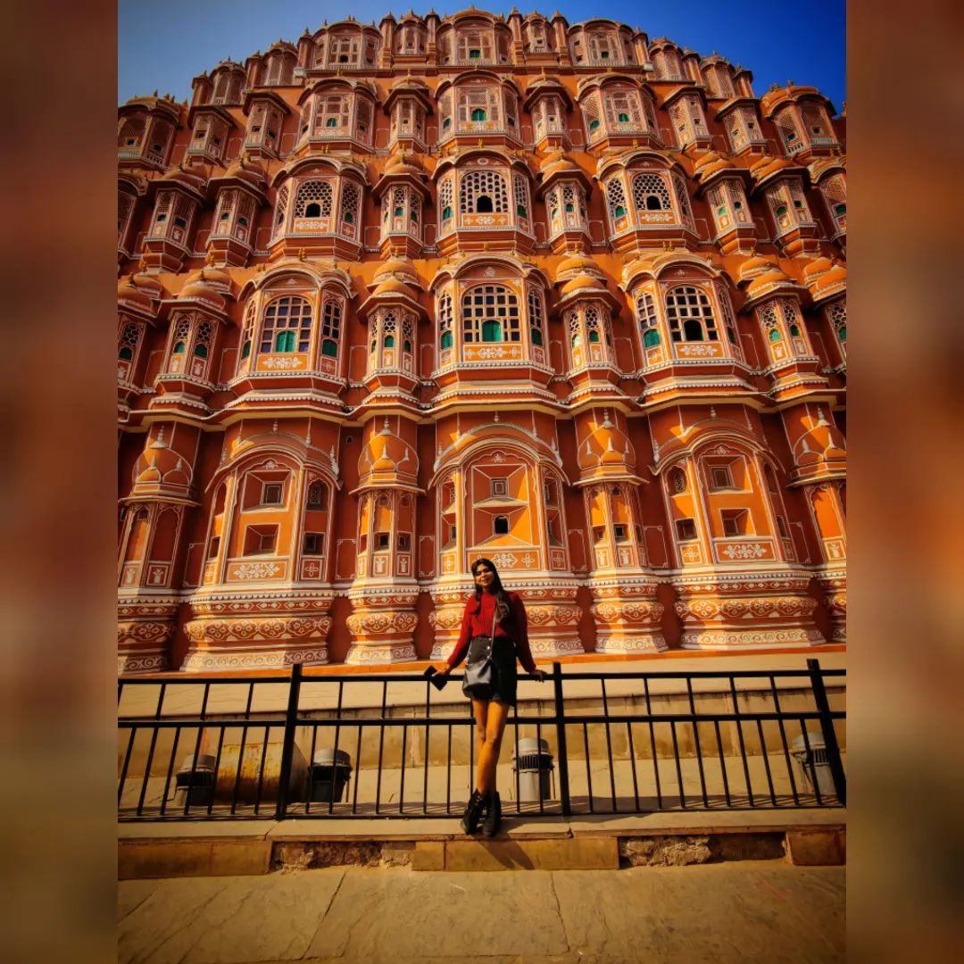 Discover the 953 small windows of Hawa Mahal, each offering a unique view of the bustling streets below and capturing the essence of Jaipur's vibrant culture!

#IndiaTravel #ExploreIndia #TravelRajasthan #HawaMahal #PinkCity #JaipurTravel #HeritageArchitecture #WanderlustIndia