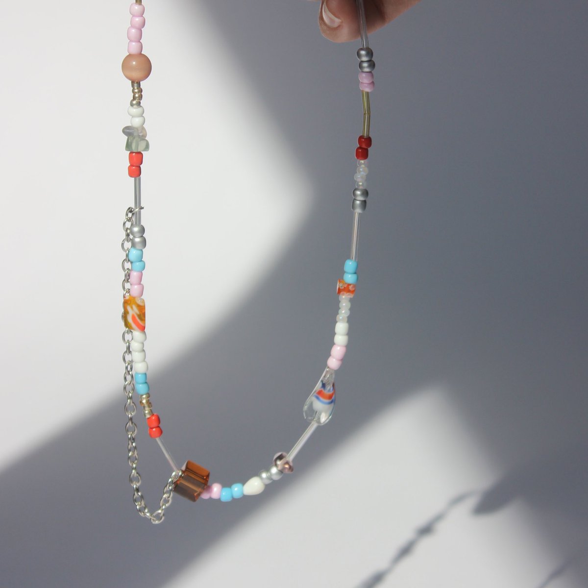 Chocoogie's tweet image. siapa yg suka aksesoris manik manik?🙋🏻‍♀️ aku sama temen aku suka bgt manik manik sampe kita tuh punya beberapa barang dari manik manik🤭 &amp;amp;&amp;amp;&amp;amp; kita mutusin untuk jual manik kreasi kita! cek disini instagram.com/polcaro.id?igs…