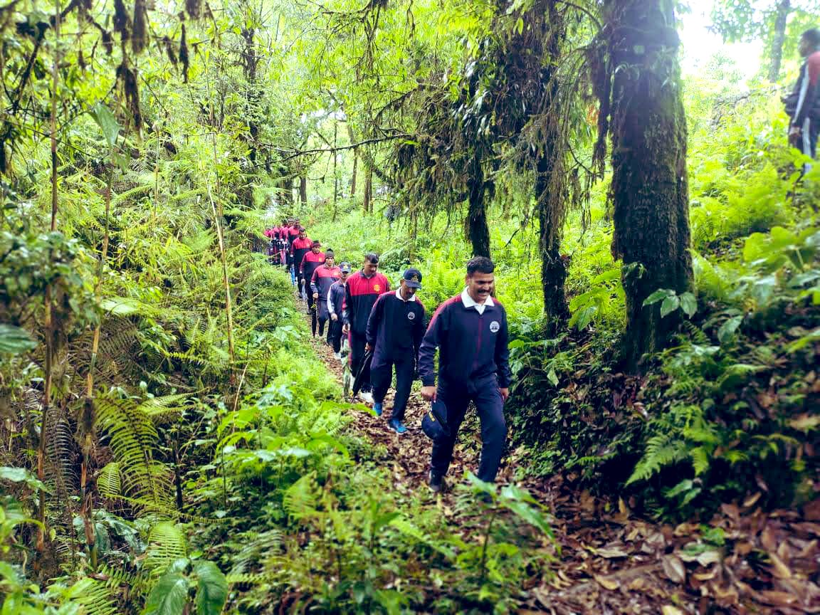 trishakticorps's tweet photo. #OliveGreensDefendingEnvironment
#TrishaktiCorps Warriors & families undertook #NatureExcursion at #FambonglhoWildlife Sanctuary in Gangtok to promote awareness of nature conservation and environmental sustainability.
#WorldEnvironmentDay2023
#NationBuilding
@adgpi
@easterncomd