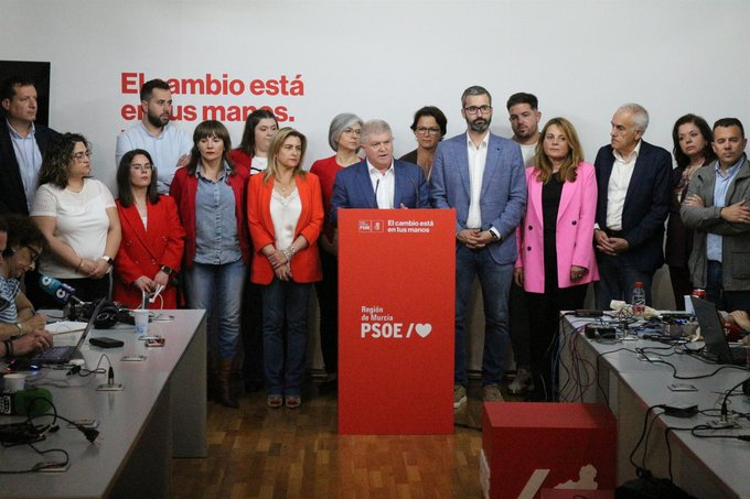 Dos30TV's tweet photo. En @la7tele el especial🗳️#La7Elecciones lo borda al firmar en sus más de 6 horas un 13.6% de cuota, 53.000 espectadores y llegando a los 357.000 contactos únicos

Enhorabuena a tod@s los compañer@s que hacen #La7 

#QueVivaLaTele #Audiencias https://t.co/JtnquZ3CRC