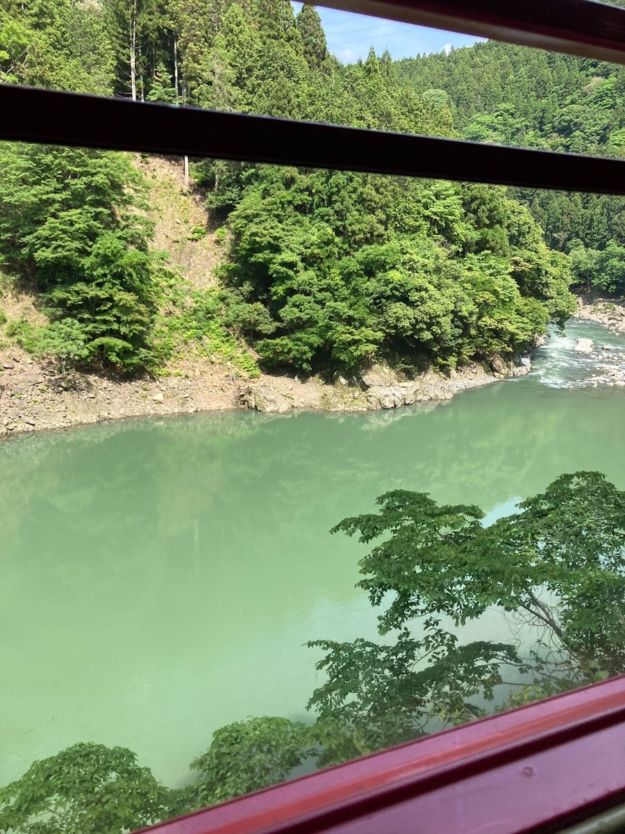 nerorin's tweet photo. そろそろ梅雨入りを
思わせる蒸し暑い日が続いていますね。

夏は、ダブル洗顔と保湿を
心がけましょう���‍♀️✨

洗顔から固形ソープタイプ
クリーミィタイプ
どちらもご用意しています。

保湿もさっぱりしっとりと。
5Eウォーター
本来の潤いもたらしてくれます😆👍

#嵐山 #トロッコ #週末は https://t.co/GN2Vm6d0DW