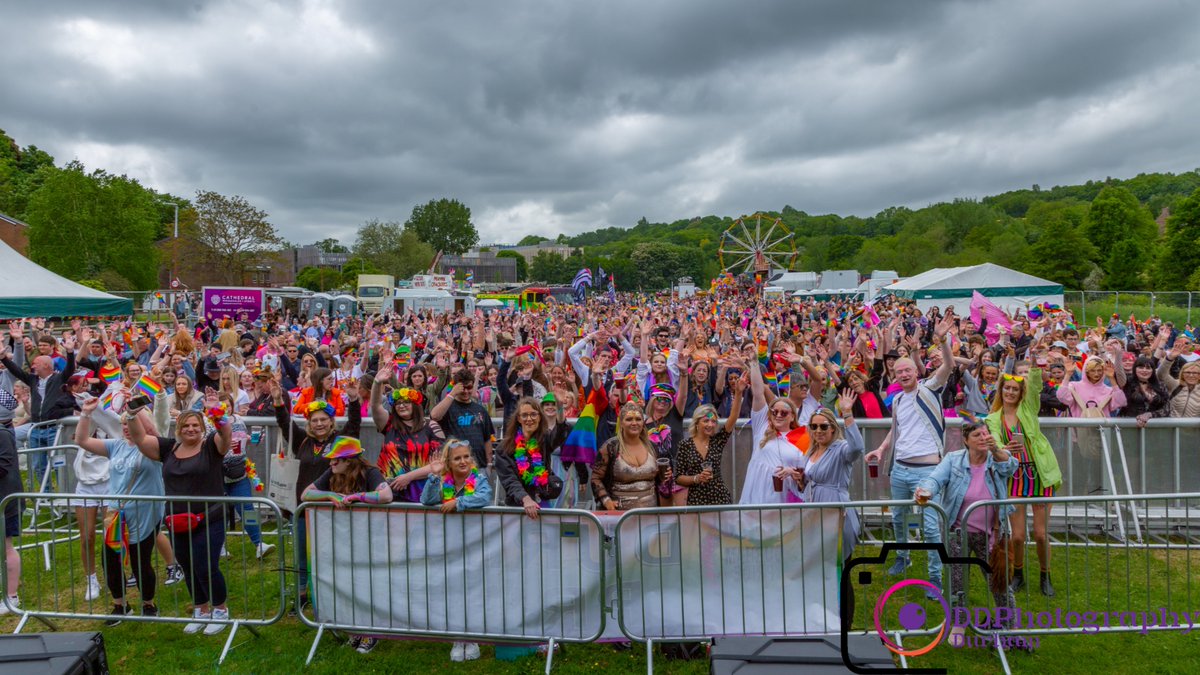 The first lot of #PeopleOfPride photos from the 10th @Durham_Pride #DurhamPride #Pride #Pride2023 #DurhamCity #City #streets #streetsofdurham #people #crowds #cathedral #urban #capturingbritain #ukshots #canon #outdoors  #CountyDurham #Northeast #DaysOut #LoveIsLove #LGBT #LGBTQ