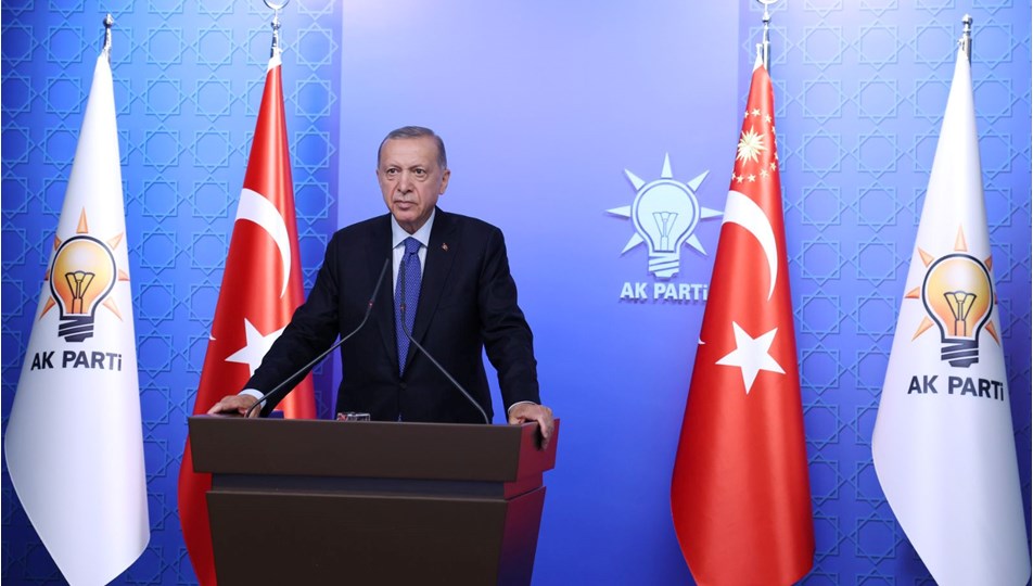 EMEKLİLİKTE ADALET DERNEĞİ ⚖️ (@emaddernegi) on Twitter photo Yeniden Cumhurbaşkanı seçilen Cumhurbaşkanımız Sayın Recep Tayyip Erdoğan’ı tebrik ediyoruz. Devletimize ve milletimize hayırlı olsun.
#2000SonrasıKademe
<a href="/RTErdogan/">Recep Tayyip Erdoğan</a>
<a href="/Akparti/">AK Parti</a>
<a href="/bbpgenelmerkez/">BÜYÜK BİRLİK PARTİSİ</a>
<a href="/rprefahpartisi/">Yeniden Refah Partisi</a>
<a href="/DrSinanOgan/">Dr. Sinan Oğan</a>
<a href="/MHP_Bilgi/">MHP</a> Yeniden Cumhurbaşkanı seçilen Cumhurbaşkanımız Sayın Recep Tayyip Erdoğan’ı tebrik ediyoruz. Devletimize ve milletimize hayırlı olsun.
#2000SonrasıKademe
<a href="/RTErdogan/">Recep Tayyip Erdoğan</a>
<a href="/Akparti/">AK Parti</a>
<a href="/bbpgenelmerkez/">BÜYÜK BİRLİK PARTİSİ</a>
<a href="/rprefahpartisi/">Yeniden Refah Partisi</a>
<a href="/DrSinanOgan/">Dr. Sinan Oğan</a>
<a href="/MHP_Bilgi/">MHP</a>