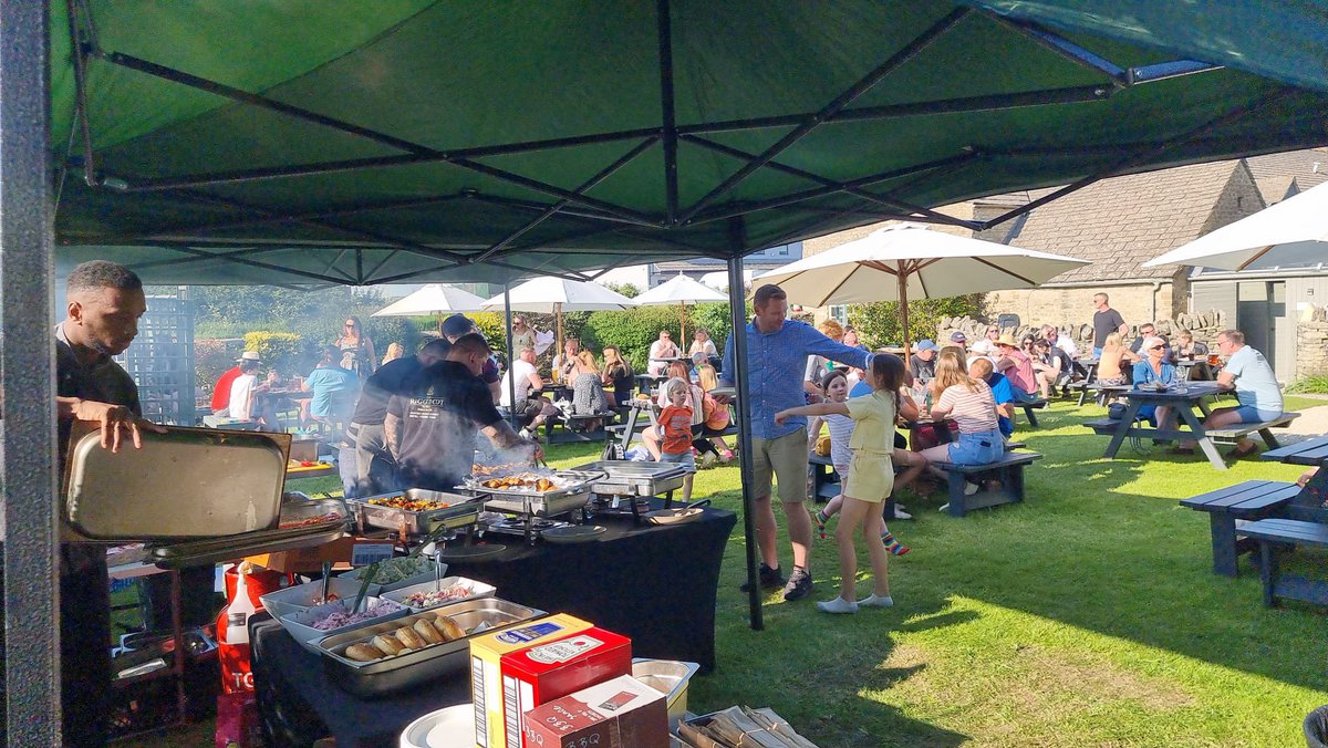 FoodChamps2020's tweet photo. Summer's here and it's time to soak up the sun! 🌞 Get ready to host the ultimate garden party with FoodChamps as your caterer! 🔥🍔🌭 We'll take care of the BBQ so you can sit back and enjoy the good times with your loved ones. 🎉 Contact us now to book your event!🍻 https://t.co/9sw5DujTWS