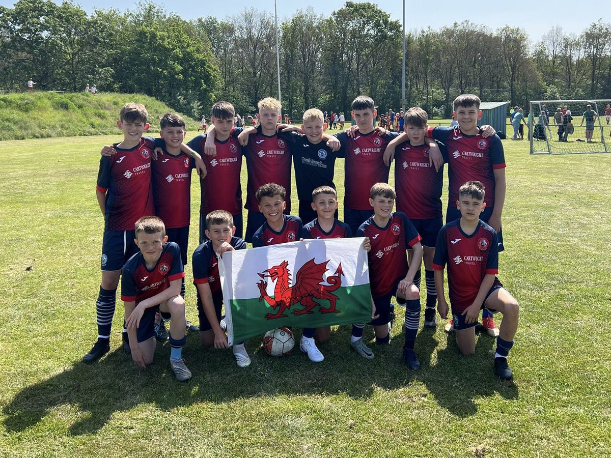 CamUtdAcademy's tweet photo. Our mixed 13s team put on a great display all weekend. 

Showing the importance and huge benefits of an academy wide philosophy 👏👏

Unbeaten with 3 draws and 3 wins 

#CamArmy https://t.co/Y6RGJX0QaX