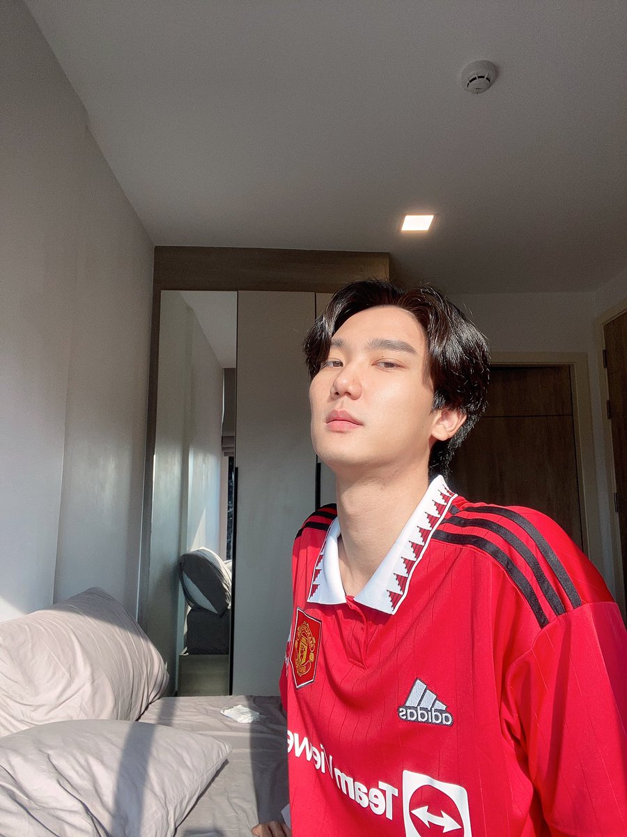 Jarukit Meemanee tweet media