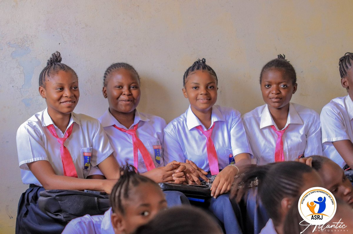 Asrjrdcongo's tweet photo. Souvent, la cause de l’#absentéisme des filles de l’école pendant les #règles n’est pas dû aux règles #elles_mêmes, c’est parfois dû à l’#insuffisance des installations sanitaires pouvant permettre aux filles de gérer leurs #menstruations 🩸 en toute intimité.
#Constat_fait https://t.co/NVHeoIVrIZ