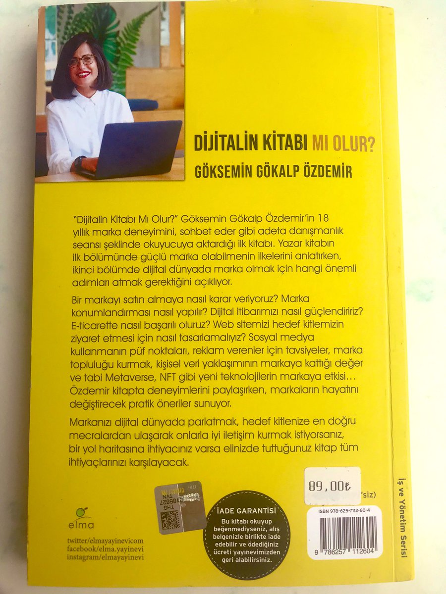 MertBostan79's tweet photo. "Soru sormak hayatı anlamanın en güzel yoludur. 3-5 yaşlarında başlarız soru sormaya. 

Büyüdükçe yavaş yavaş topuklu ayakkabı giyme ve kravat takma yaşımıza geldiğimizde sorgulamaktan kabullenmeye programlanırız."

📕| Dijitalin Kitabı mı olur?
✍️| @goksemin

#kitap #pazartesi https://t.co/T2Wm5aNZ0v