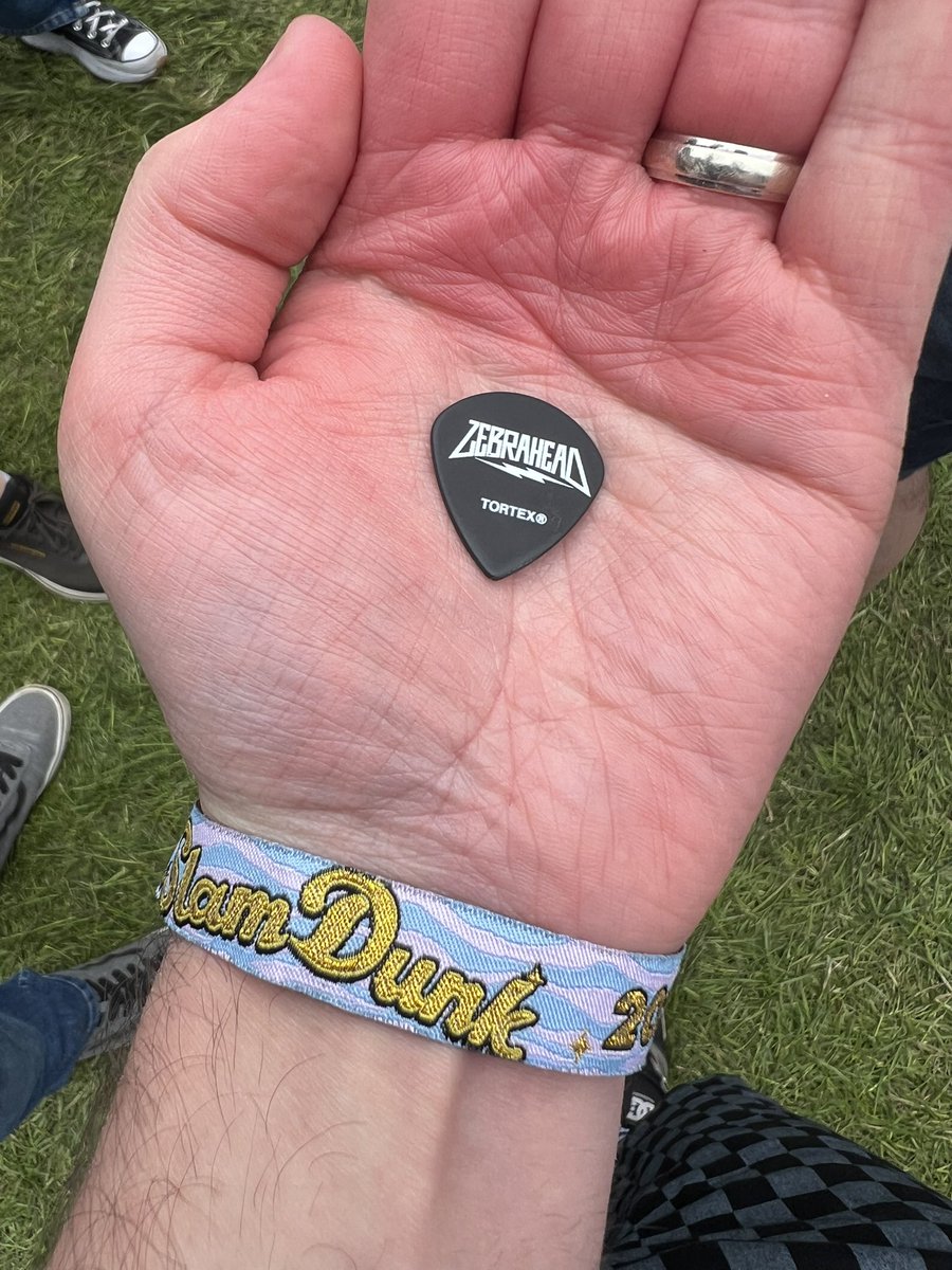 mark_frazer33's tweet photo. As always, @zebrahead killed it at @SlamDunkMusic - the ultimate house band! https://t.co/2ngjZ43xyW