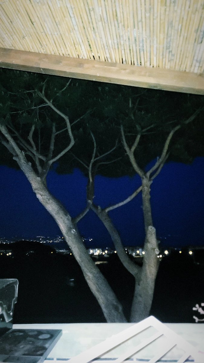fdamato05's tweet photo. Che cosa resta https://t.co/rYoDAMr2rD