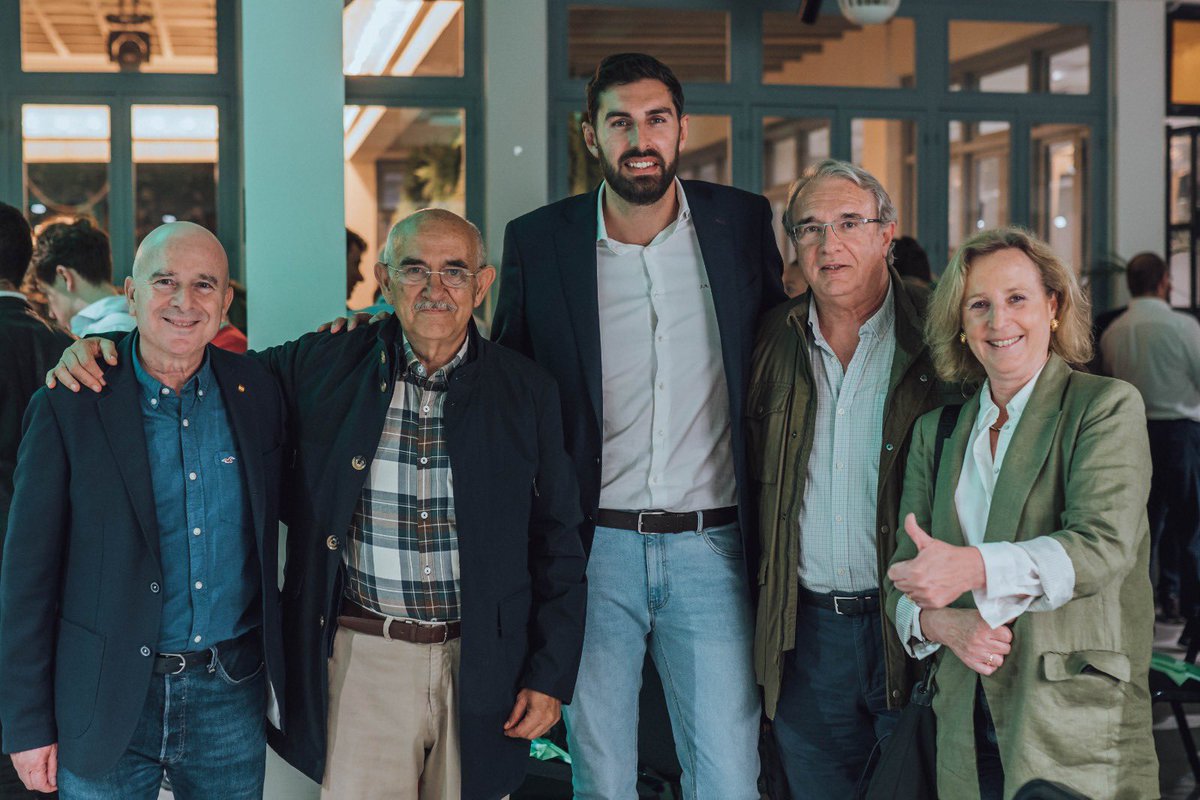 JA_Antelo's tweet photo. ¡¡Muchísimas gracias a todos!!

Hemos conseguido ser el partido que más crece en las elecciones municipales y en las regionales gracias a vuestro apoyo. 

Hoy comienza una nueva etapa en la que seremos decisivos para mejorar la vida de los ciudadanos. https://t.co/vSAz4Yvn0N